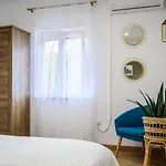 Nautical Marina Apartments: Heated Pool & Water Sports Apartment Skradin