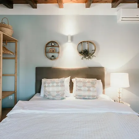 Apartamento Mila And Jurija Formenti 2 In Heart Of Nautic Marina, With Heated Swimming Pool October, Bikes, Sup, Kajak, Free Parking In Our Garden