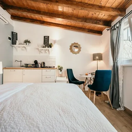 Mila And Jurija Formenti 2 In Heart Of Nautic Marina, With Heated Swimming Pool, Bikes, Sup, Kajak *