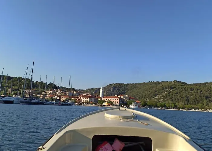 Mila And Jurija Formenti 2 Apartments In Heart Of Nautic Marina, With Heated Swimming Pool May Till October, Bikes, Sup, Kajak, Free Parking In Our Garden