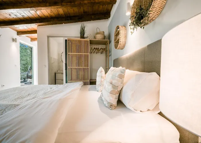 Mila And Jurija Formenti 2 Apartments In Heart Of Nautic Marina, With Heated Swimming Pool May Till October, Bikes, Sup, Kajak, Free Parking In Our Garden Apartment