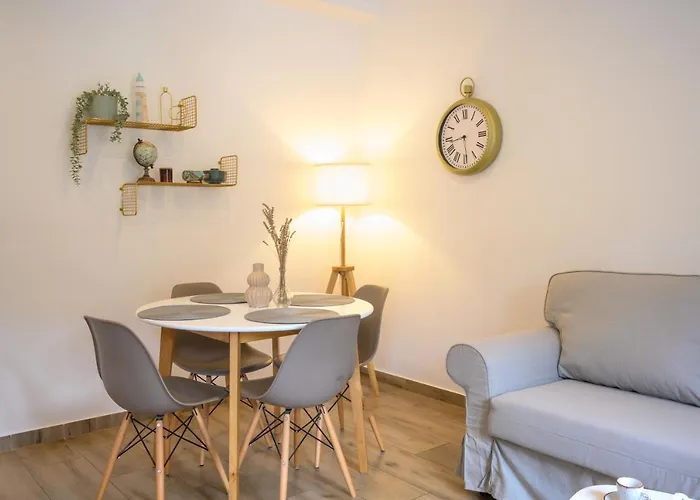 Apartment Mila And Jurija Formenti 2 Apartments In Heart Of Nautic Marina, With Heated Swimming Pool May Till October, Bikes, Sup, Kajak, Free Parking In Our Garden Skradin