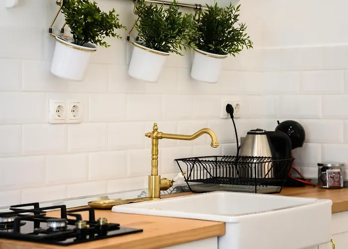 Mila And Jurija Formenti 2 Apartments In Heart Of Nautic Marina, With Heated Swimming Pool May Till October, Bikes, Sup, Kajak, Free Parking In Our Garden