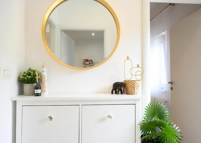 Mila And Jurija Formenti 2 Apartments In Heart Of Nautic Marina, With Heated Swimming Pool May Till October, Bikes, Sup, Kajak, Free Parking In Our Garden Skradin